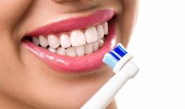 Top tips on brushing your teeth